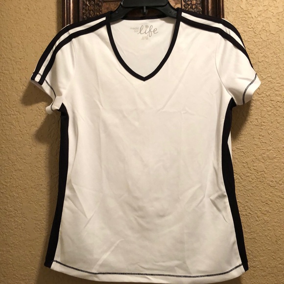 Made For Life athletic top. Small.  Very good condition. Worn just a few times. - Picture 2 of 12